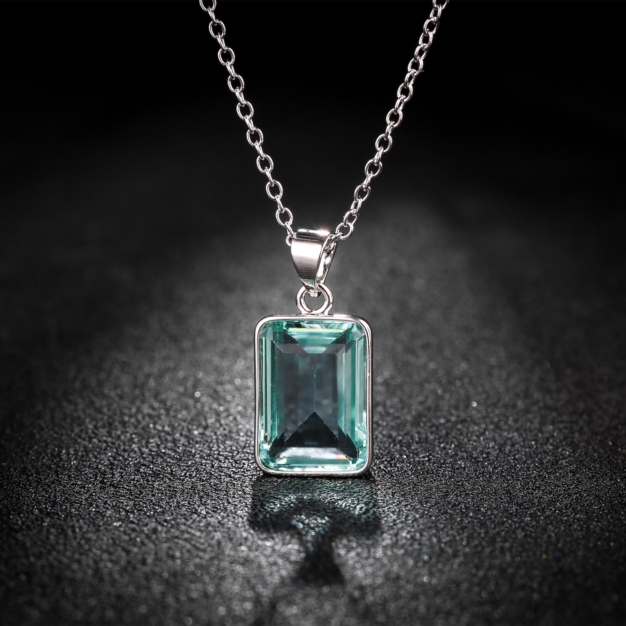 #color_Green Amethyst